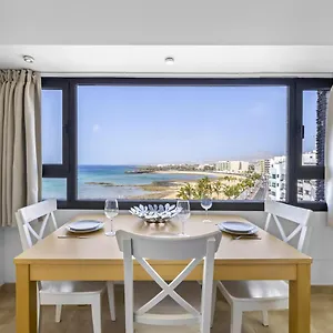 apartamento-arrecife-playa.in-canary-islands.com/